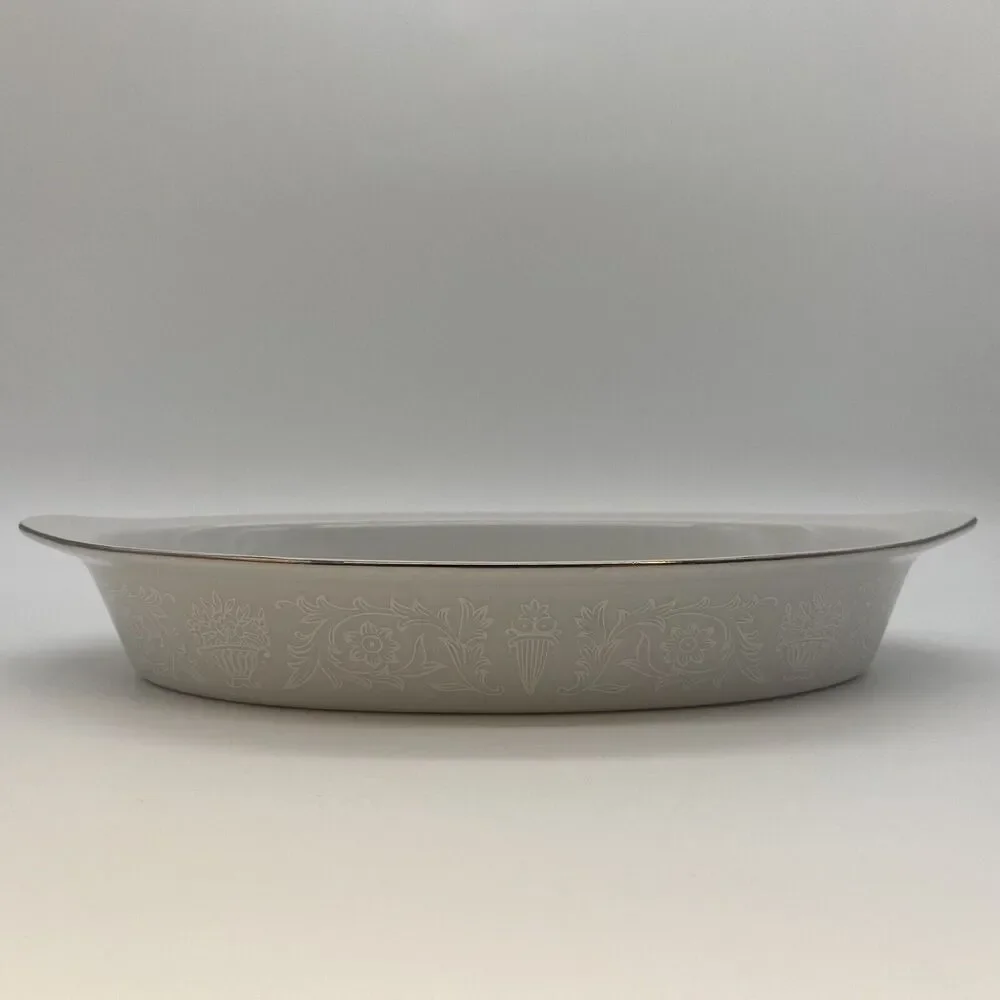 Victoria casserole dish